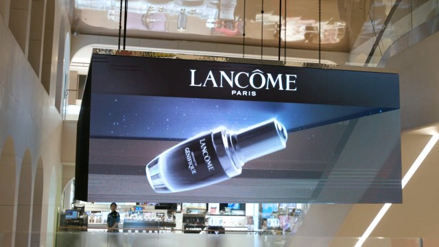 Lancôme New Advanced Génifique 3D video